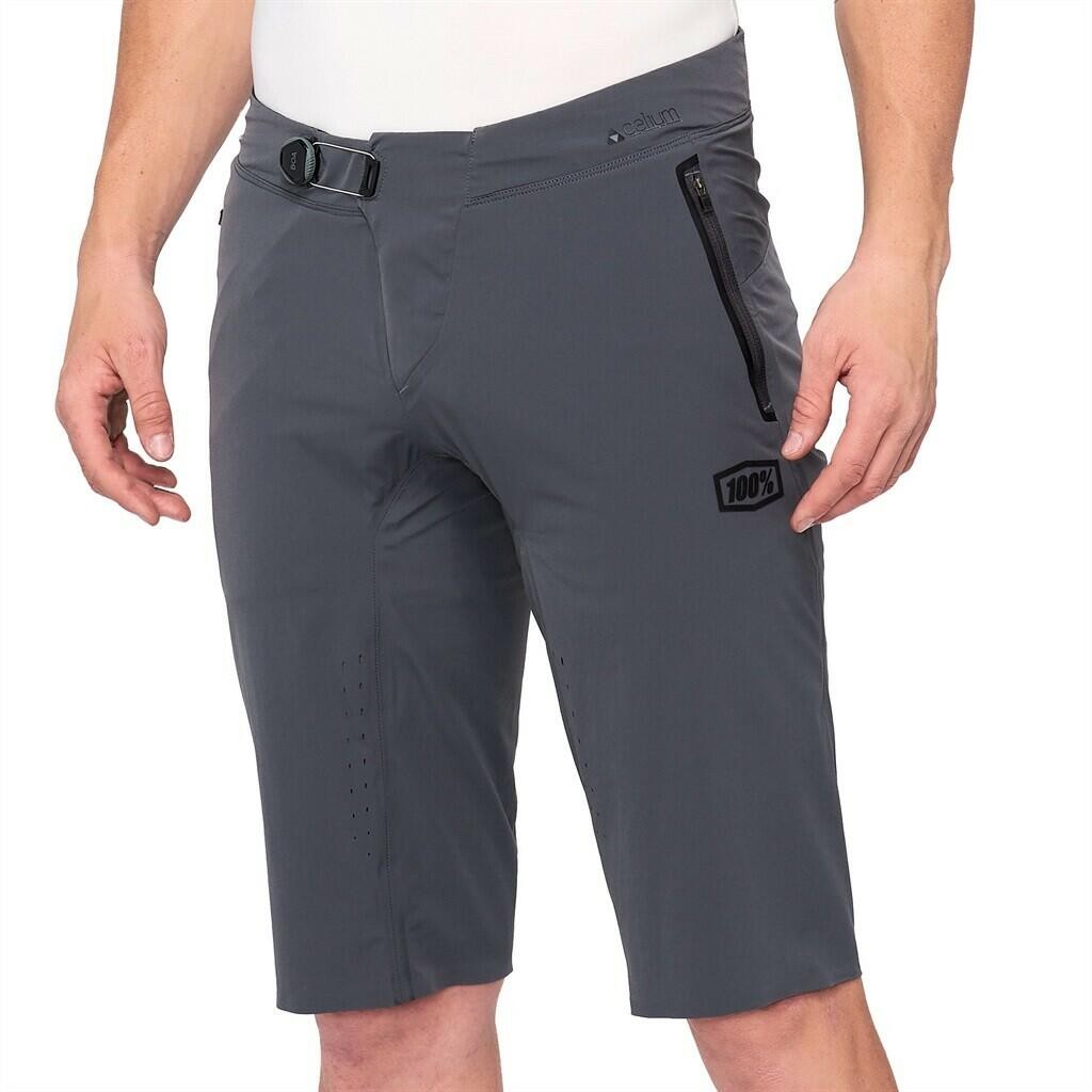100% CELIUM Shorts Mustard - 32 1