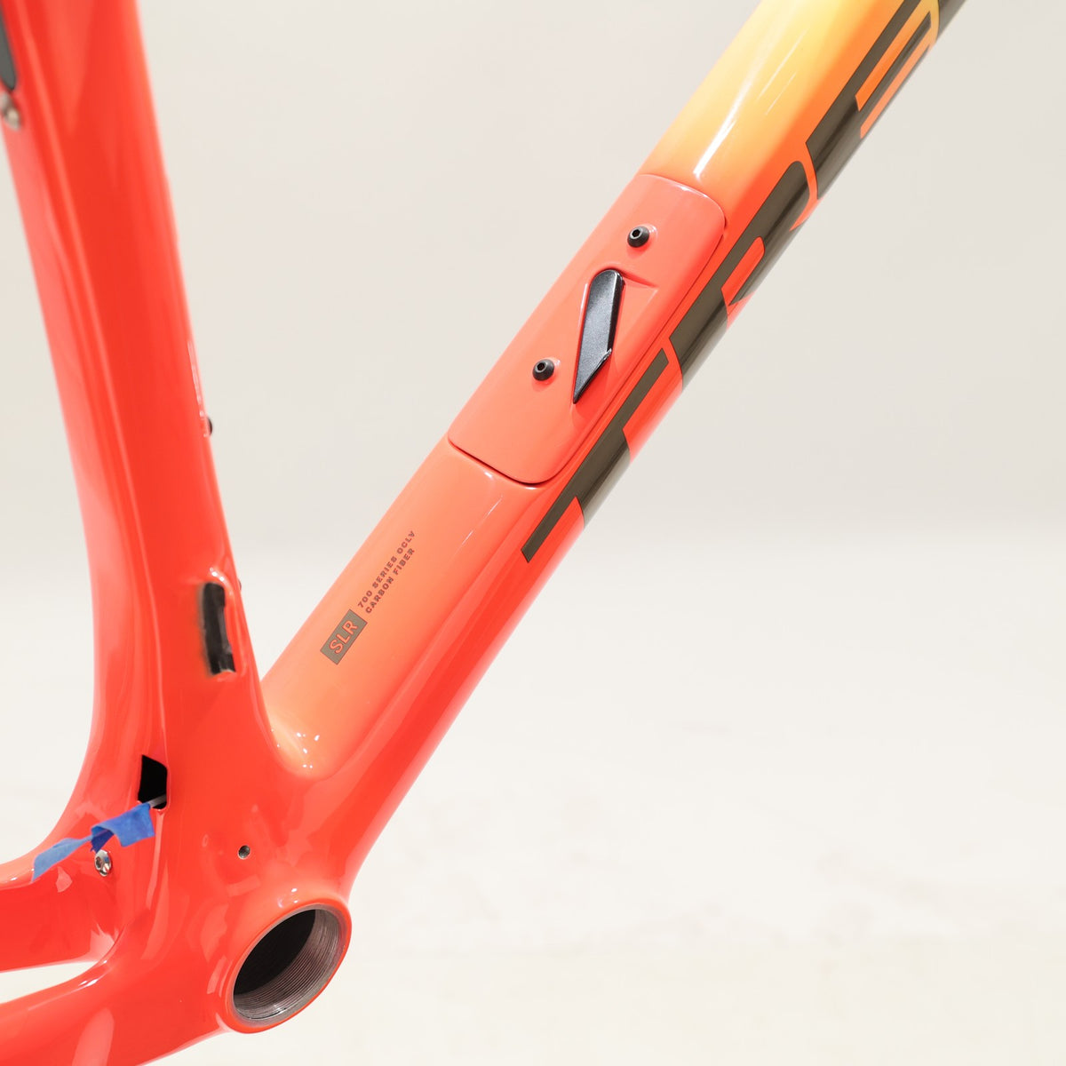 Trek Project 1 Domane SLR Gen 3 Frame, Coral Yellow Fade 7