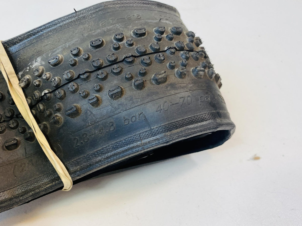 Unused Schwalbe X-One Tubeless Ready Tire Black Sidewall 700 x 33c Storage Worn 4