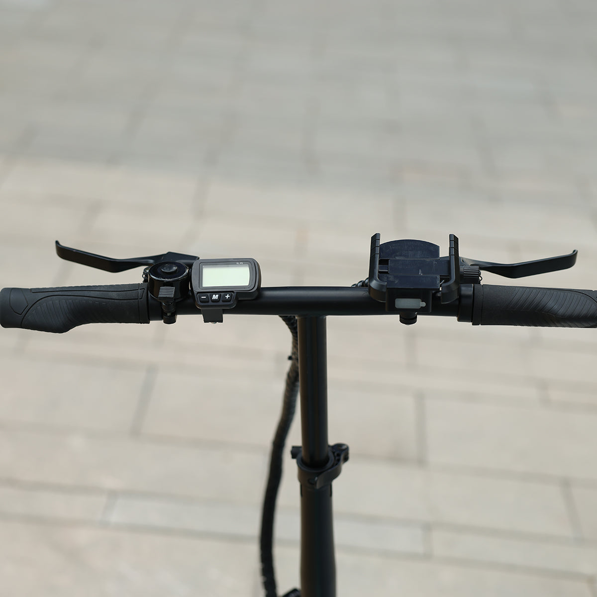 Taispeántas LCD Ilfheidhmeach