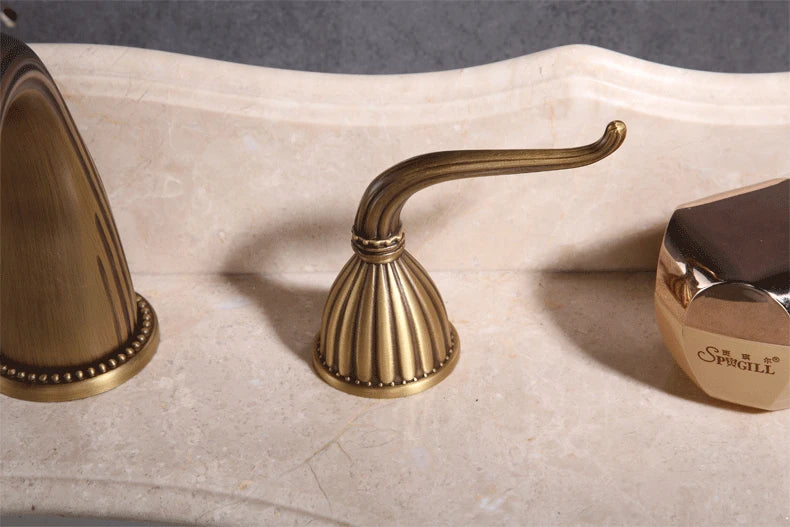 Antique Brass Basin Faucets Classic Bathroom Sink Faucet