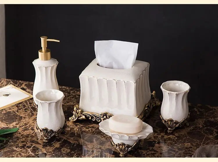 European-Style White Porcelain Lotion Bottle Rinsing Cup