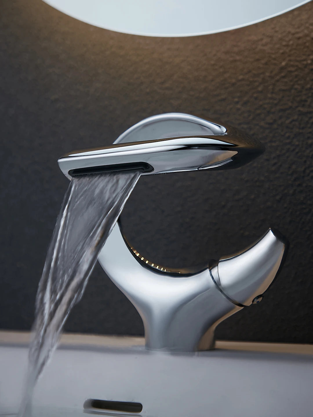Design Basin Faucet Brass Bathroom Basin Waterfall Cold
