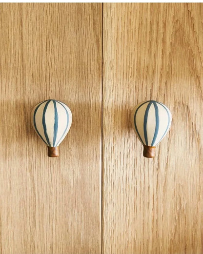 2pcs European Creative Balloon Ceramic Wall Hanging Cabinet