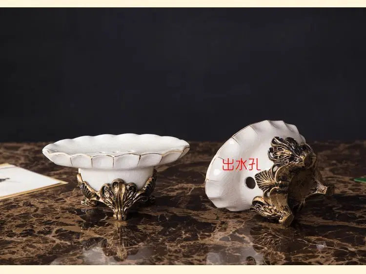 European-Style White Porcelain Lotion Bottle Rinsing Cup