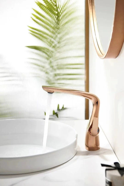 Luxury Rose Gold Brass Bathroom Faucet Modern 1-Hole
