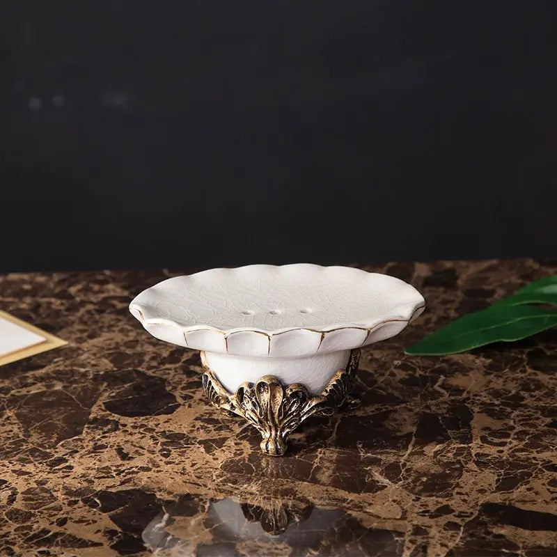 European-Style White Porcelain Lotion Bottle Rinsing Cup