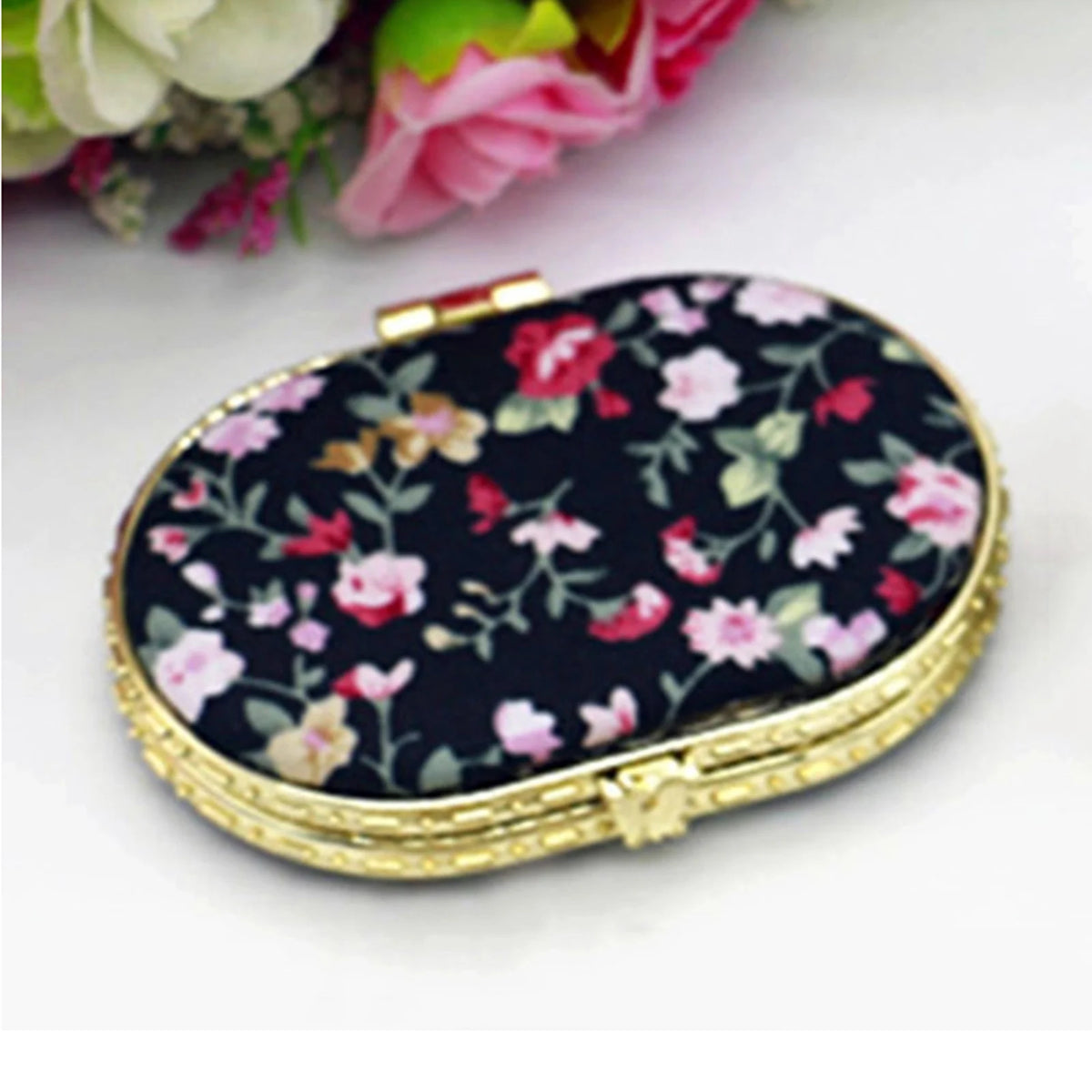Vintage Foldable Makeup Mirror Mini Heart Round Makeup