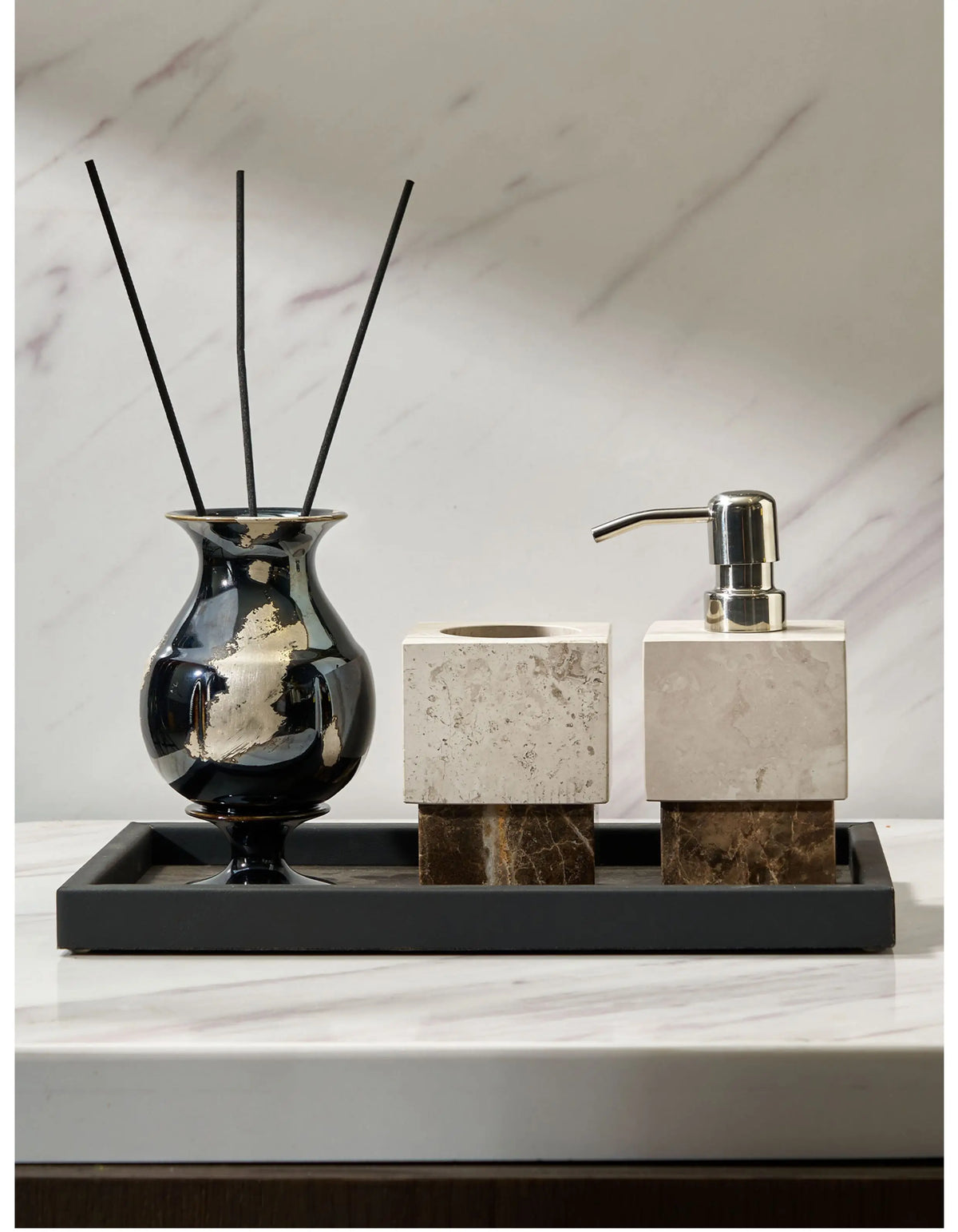 Nordic Color-Blocked Marble Lotion Bottle Aromatherapy Tray