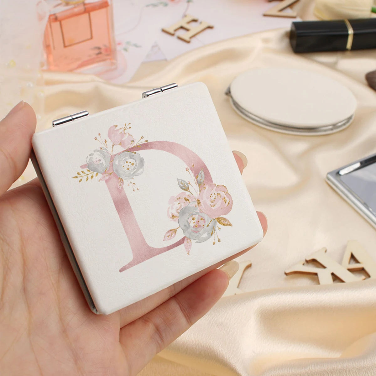 Personalized Floral First Letter White Square Double-Sided Makeup
