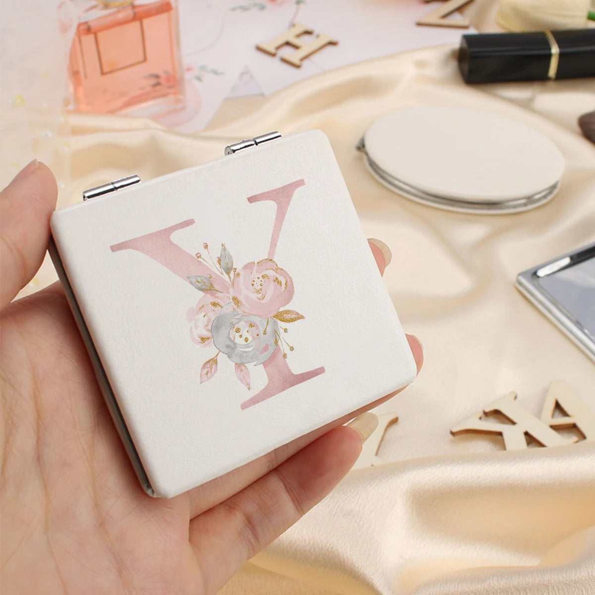 Personalized Floral First Letter White Square Double-Sided Makeup