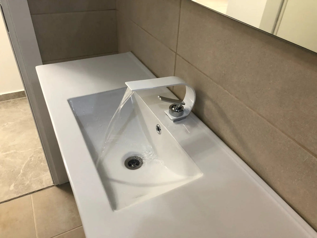 Becola Retail Deck Mount Waterfall Bathroom Basin Faucet