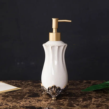 European-Style White Porcelain Lotion Bottle Rinsing Cup