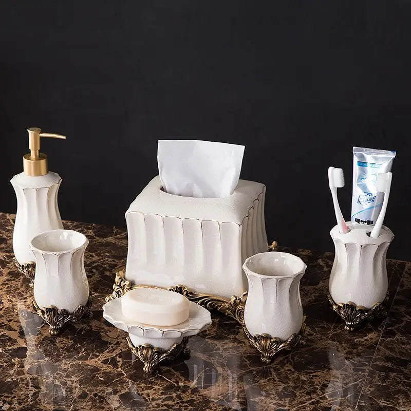 European-Style White Porcelain Lotion Bottle Rinsing Cup