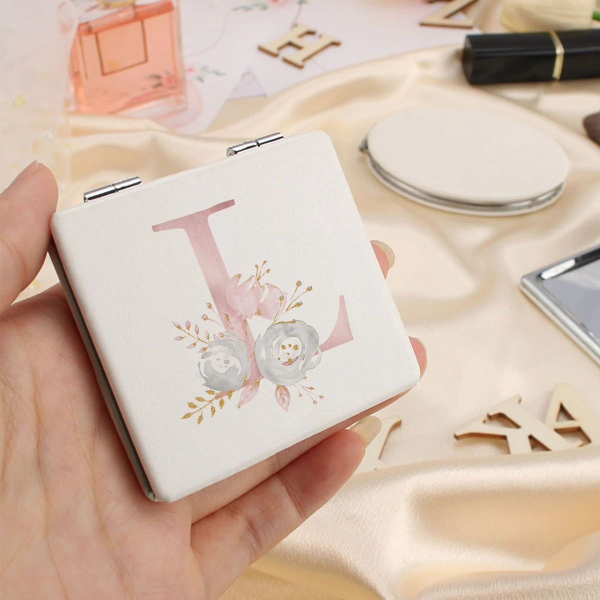 Personalized Floral First Letter White Square Double-Sided Makeup