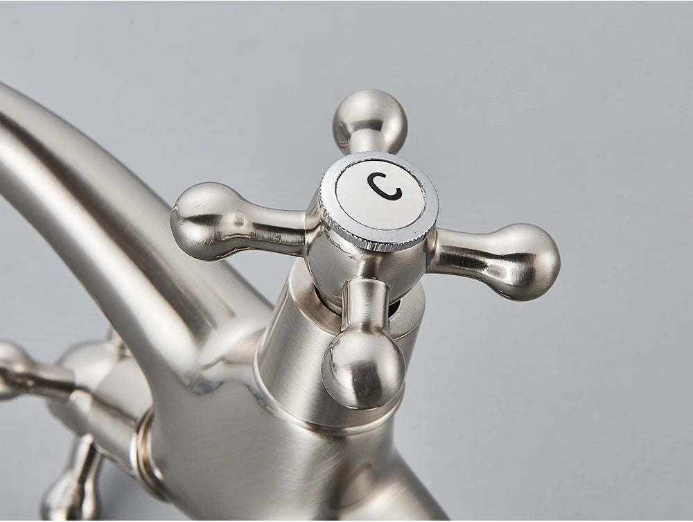 Gold/Antique Brass Bathroom Basin Sink Faucet Mixer Tap