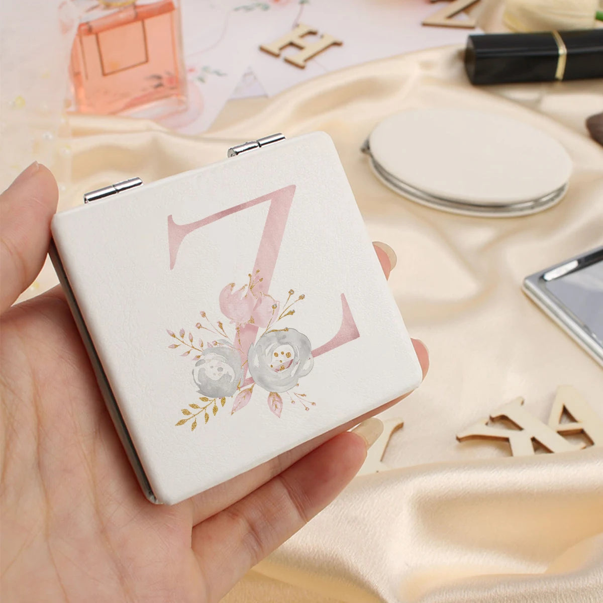 Personalized Floral First Letter White Square Double-Sided Makeup
