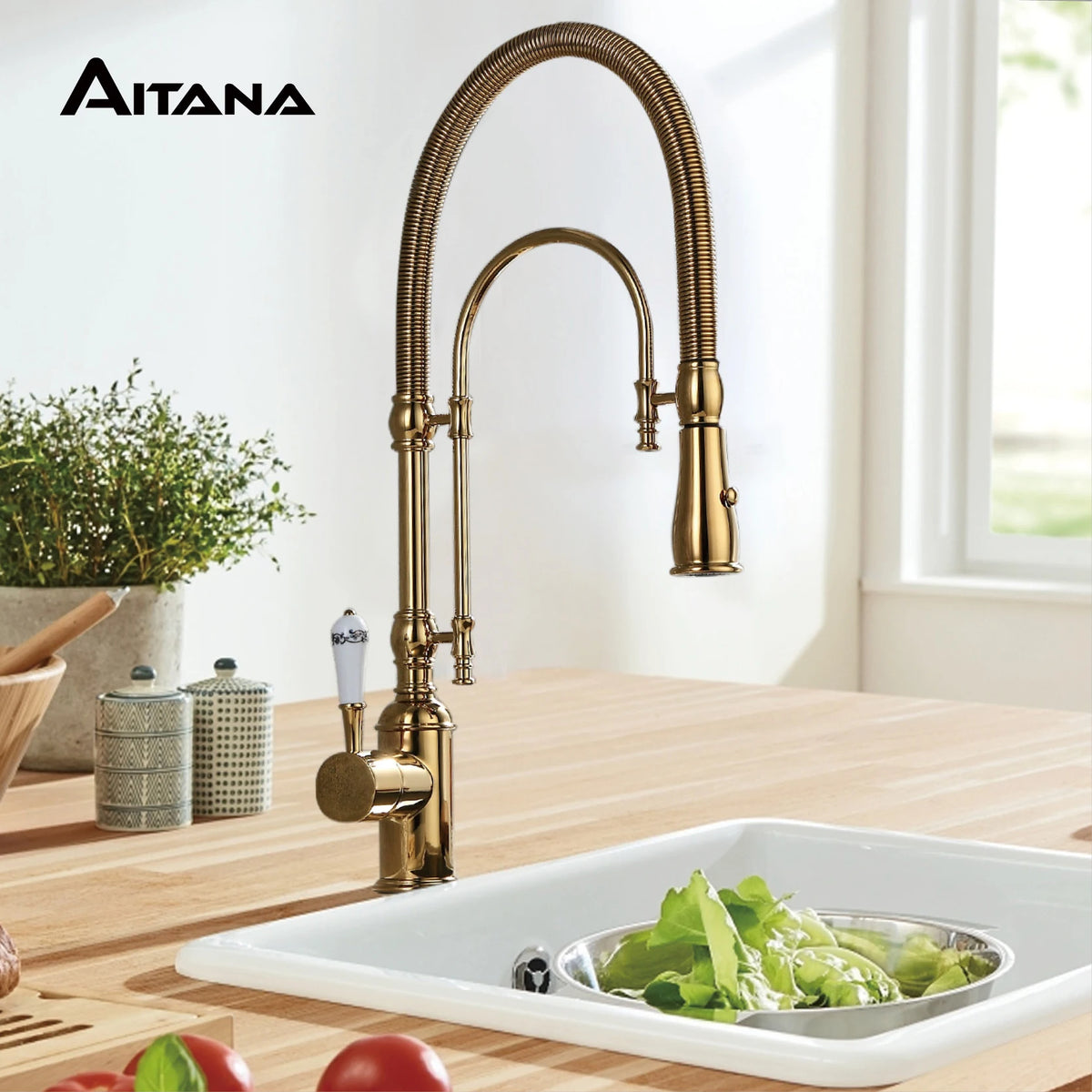 Aitana Luxury Golden Brass Faucet Retro Design Handle