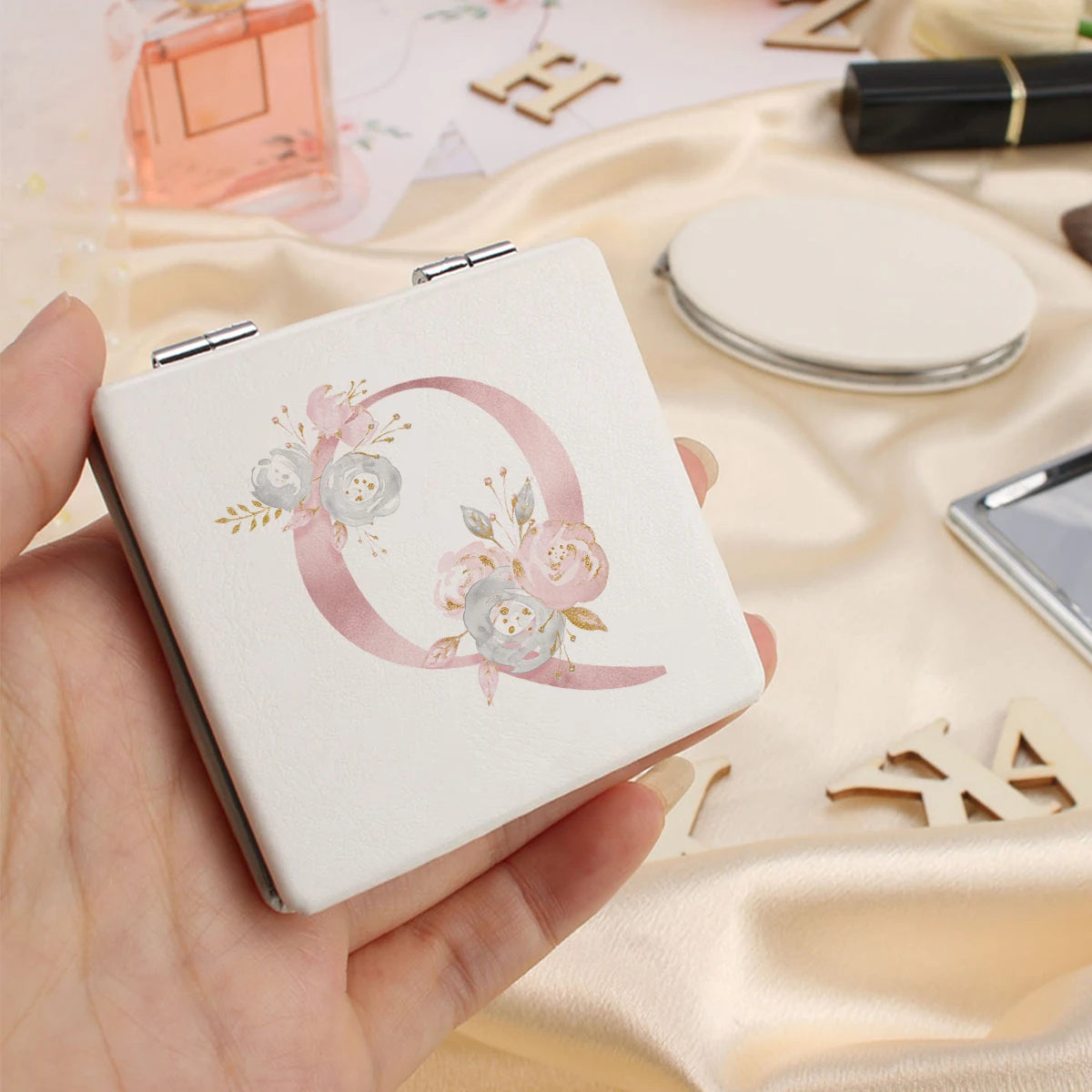 Personalized Floral First Letter White Square Double-Sided Makeup