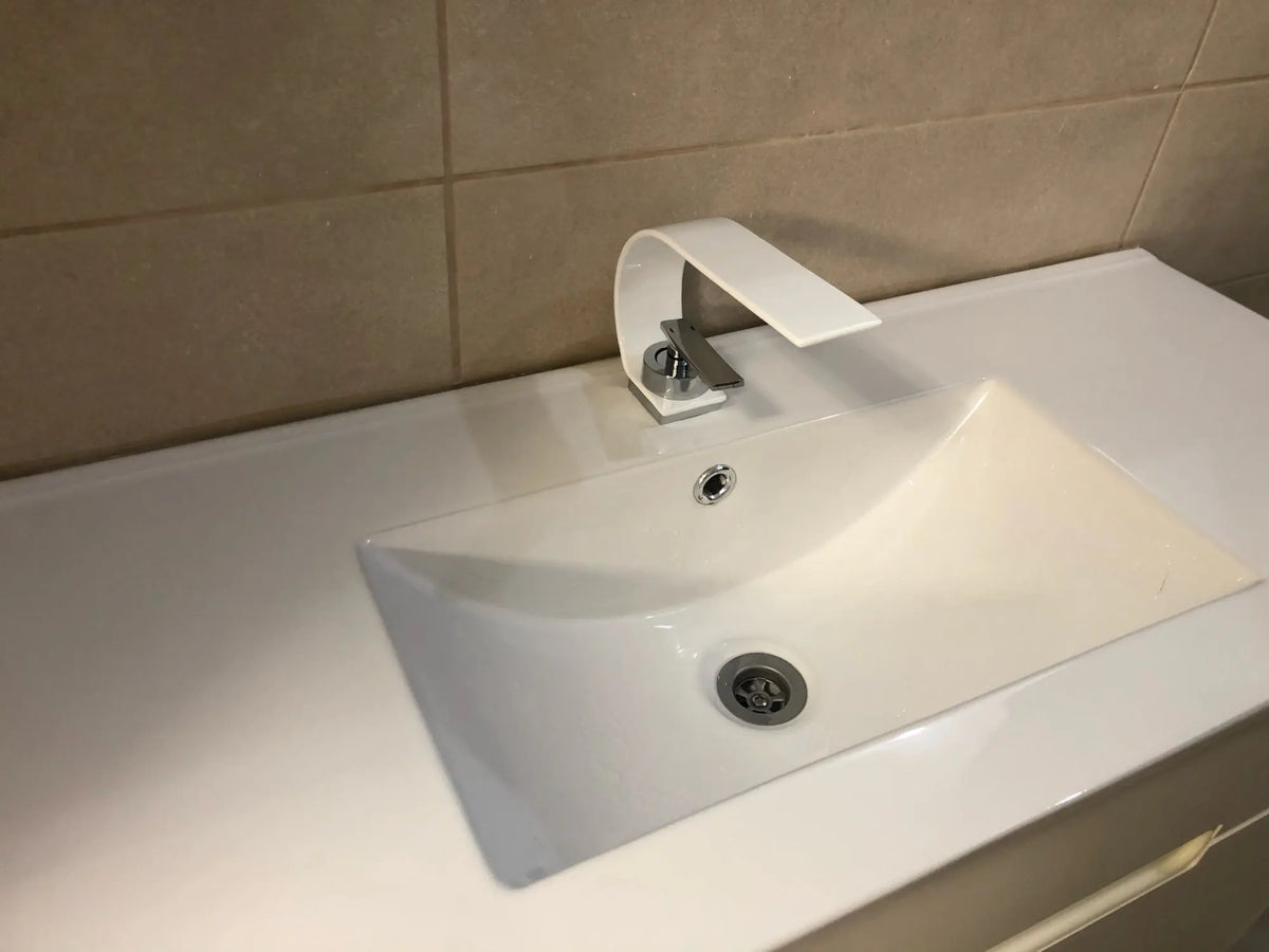 Becola Retail Deck Mount Waterfall Bathroom Basin Faucet