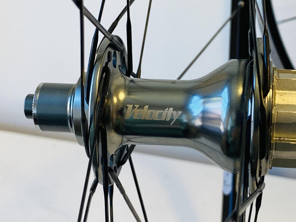 Velocity Escape 700c Tubular Road Wheelset 24/28h 100/130 8-10s Campy - Black 9