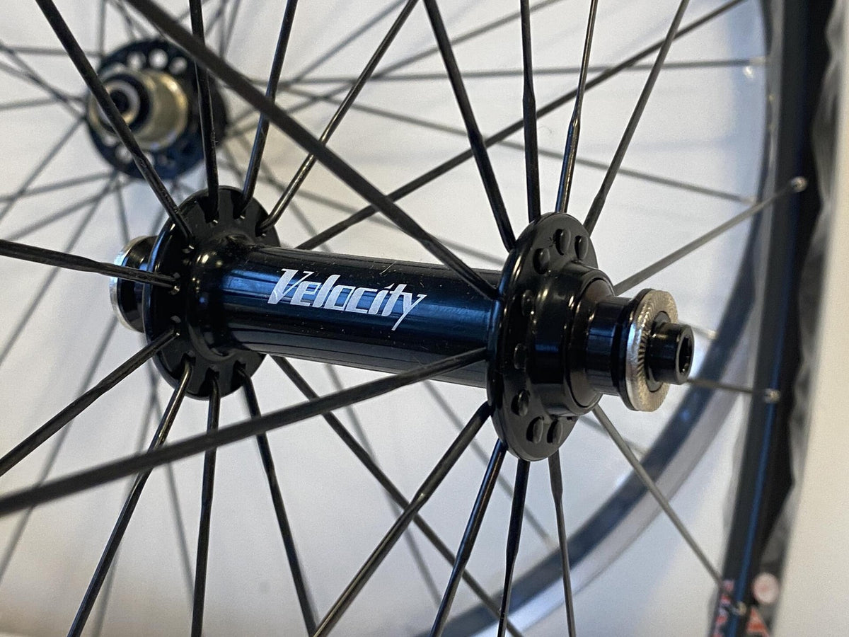 Velocity MAJOR TOM 700c Tubular Road Wheelset 24h/28h 100/130 8-10s - Black 5