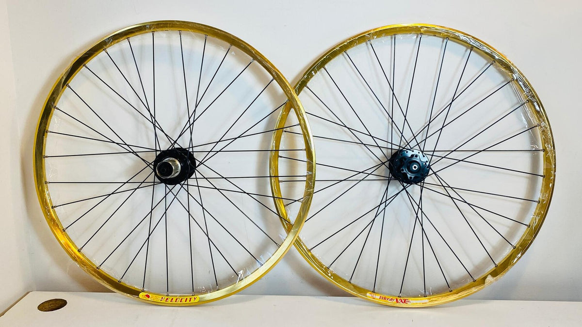 Velocity VXC 26" MTB Disc Wheelset 32h 6-Bolt 8-10 Speed 100/135 - Gold/Black 1
