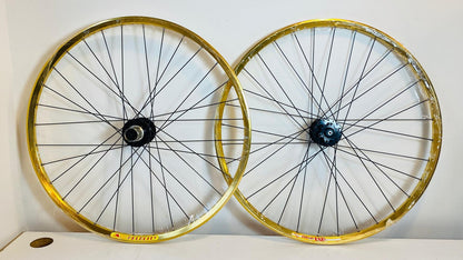 Velocity VXC 26" MTB Disc Wheelset 32h 6-Bolt 8-10 Speed 100/135 - Gold/Black 1