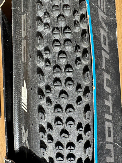 Schwalbe X-ONE Allround 700x33c Folding Tire MicroSkin TL-Easy OneStar Black 3