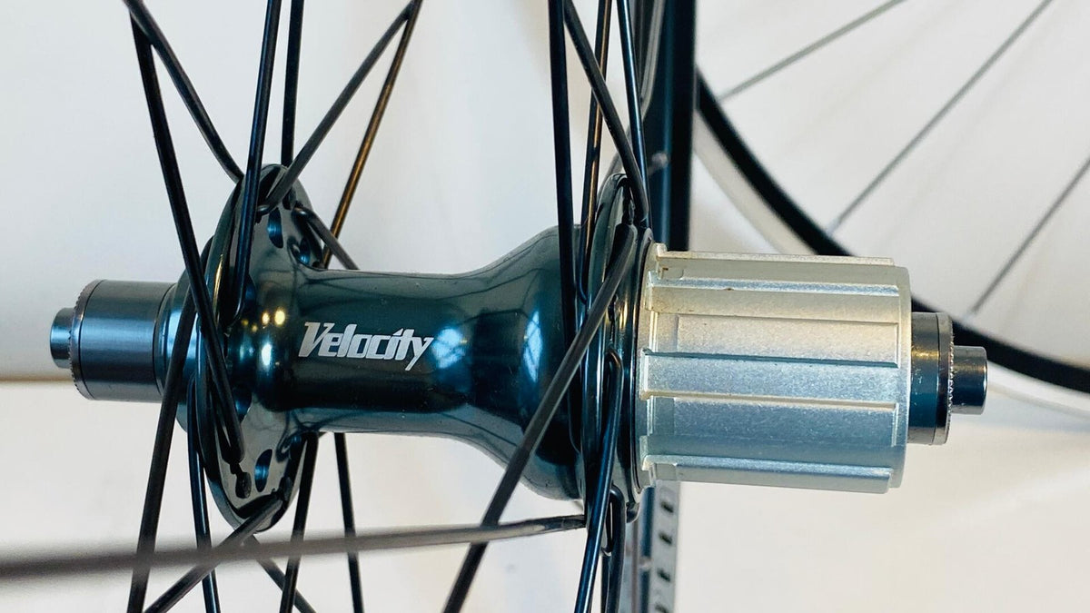 Velocity ESCAPE 700c Tubular Wheelset 24h-F / 28h-R 8-10 Speed 100/130 - Ti Gray 5