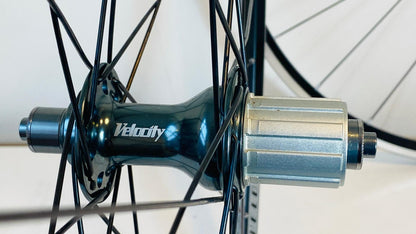 Velocity ESCAPE 700c Tubular Wheelset 24h-F / 28h-R 8-10 Speed 100/130 - Ti Gray 5