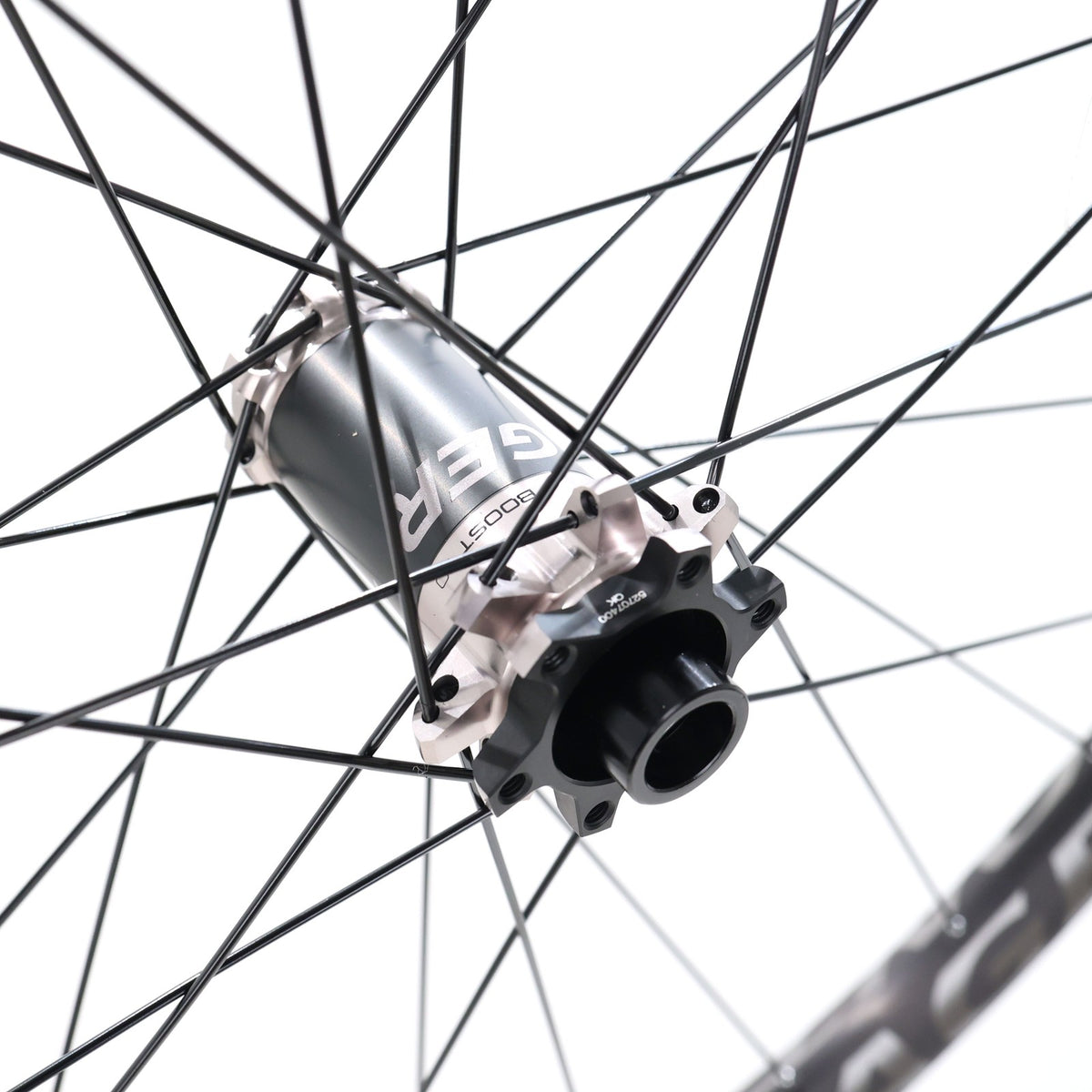 Bontrager Line Elite 30 TLR 29 Front MTB Wheel Boost 15x110 6-Bolt 29mm 5