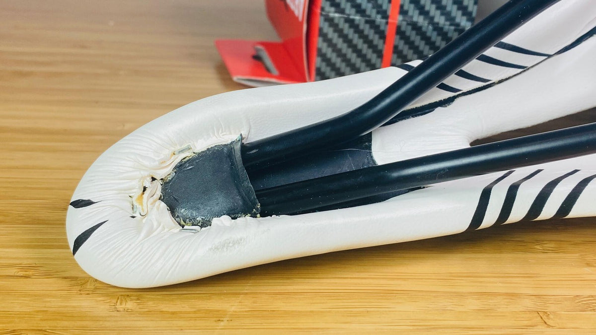 ARTE SELLE Dakar Steel Rail Cutout Racing Saddle White/Black Stripe Italian Made 4