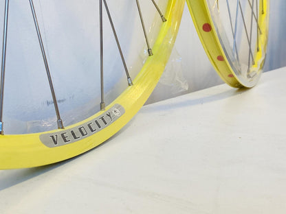 Velocity AEROHEAD 700c Track/Fixie Clincher Wheelset 32h Fix/Free 100/120 Yellow 2