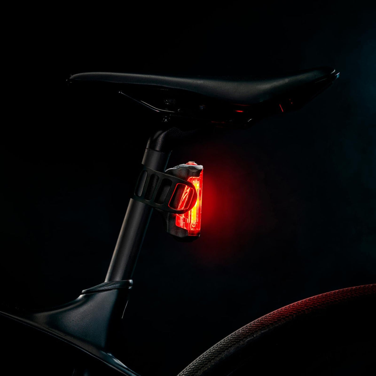 Lezyne Cycling Radar Drive Vehicle Detection LED Rear Bike Light IPX7 300 Lumen 7