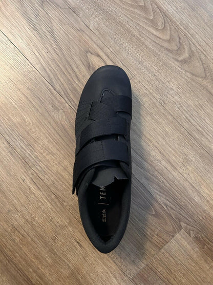 Fizik Tempo Powerstrap R5 Black / Black 43 Left Shoe ONLY 2