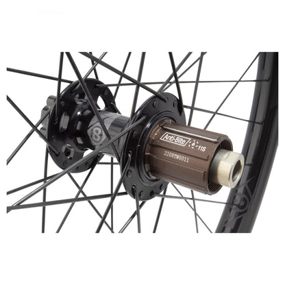WheelMaster 27.5in Carbon Mountain Disc Double Wall 27.5in Set OR8 Bolt 2