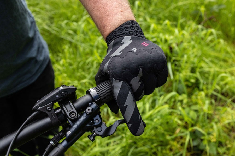 Muc-Off D30 Rider Full Finger Gloves Bolt L with D3O Knuckle Protection 3