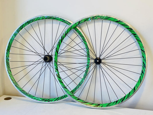 Velocity Deep-V 700c Road Wheelset 100/130 8-10 Speed - Ziger Lime Green 1