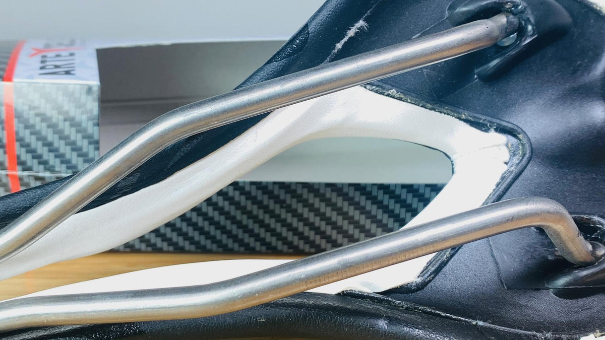 ARTE SELLE Carbon Titanium Rail Black/White Cutout Racing Saddle Made in Italy 4