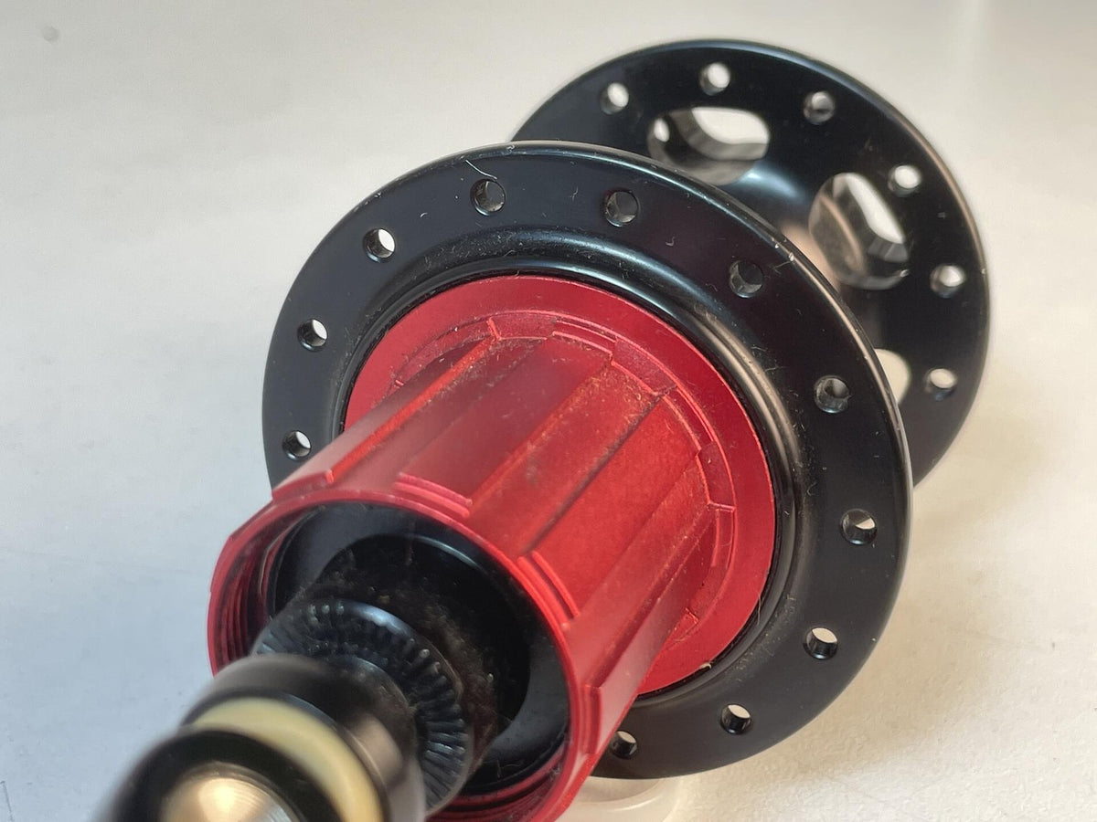 Unused Storage-Worn Velocity Race Disc Rear Hub 28h 130mm Shimano 8/9/10s HG 4