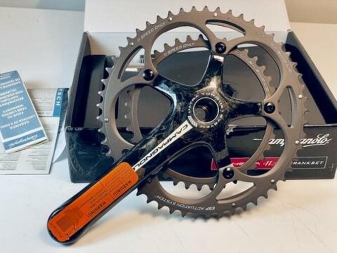 NOS Campagnolo Athena Carbon 11-Speed Ultra Torque Crankset 175mm 53/39t Road 2