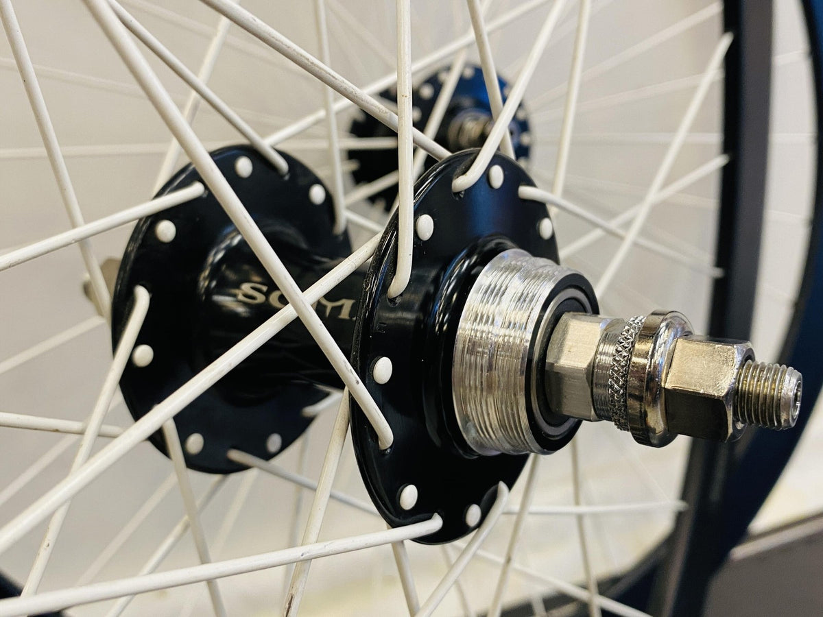 H+ Son Track Wheelset 32h Fix/Fix NMSW Soma Hubs Black White Spokes - Light Wear 5