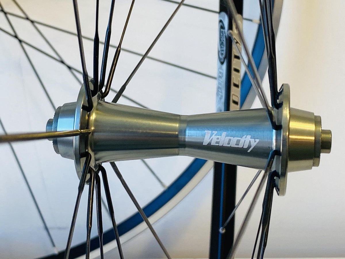 Velocity Escape 700c Tubular Road Wheelset 24/28h 100/130 8-10s Campy - Black 5