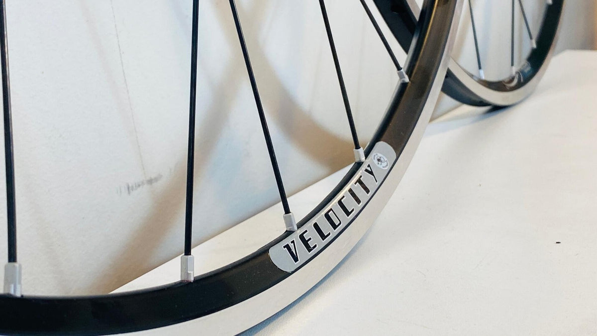 Velocity ESCAPE 700c Tubular Wheelset 24h-F / 28h-R 8-10 Speed 100/130 - Ti Gray 2