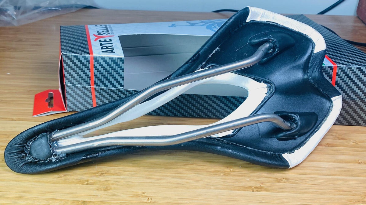 ARTE SELLE Carbon Titanium Rail Black/White Cutout Racing Saddle Made in Italy 3