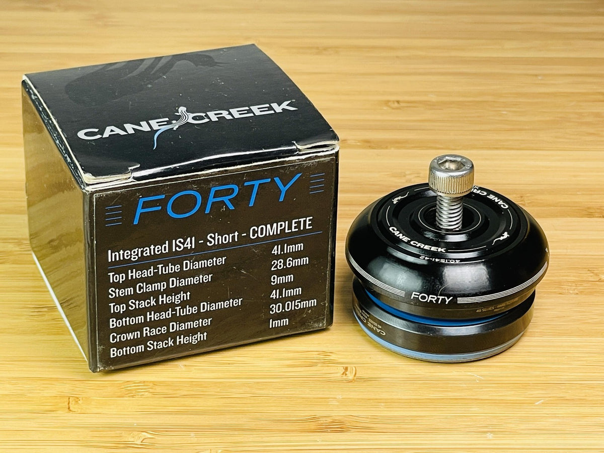 Cane Creek 40 IS41/28.6 / IS41/30 Short Cover Headset Black 1