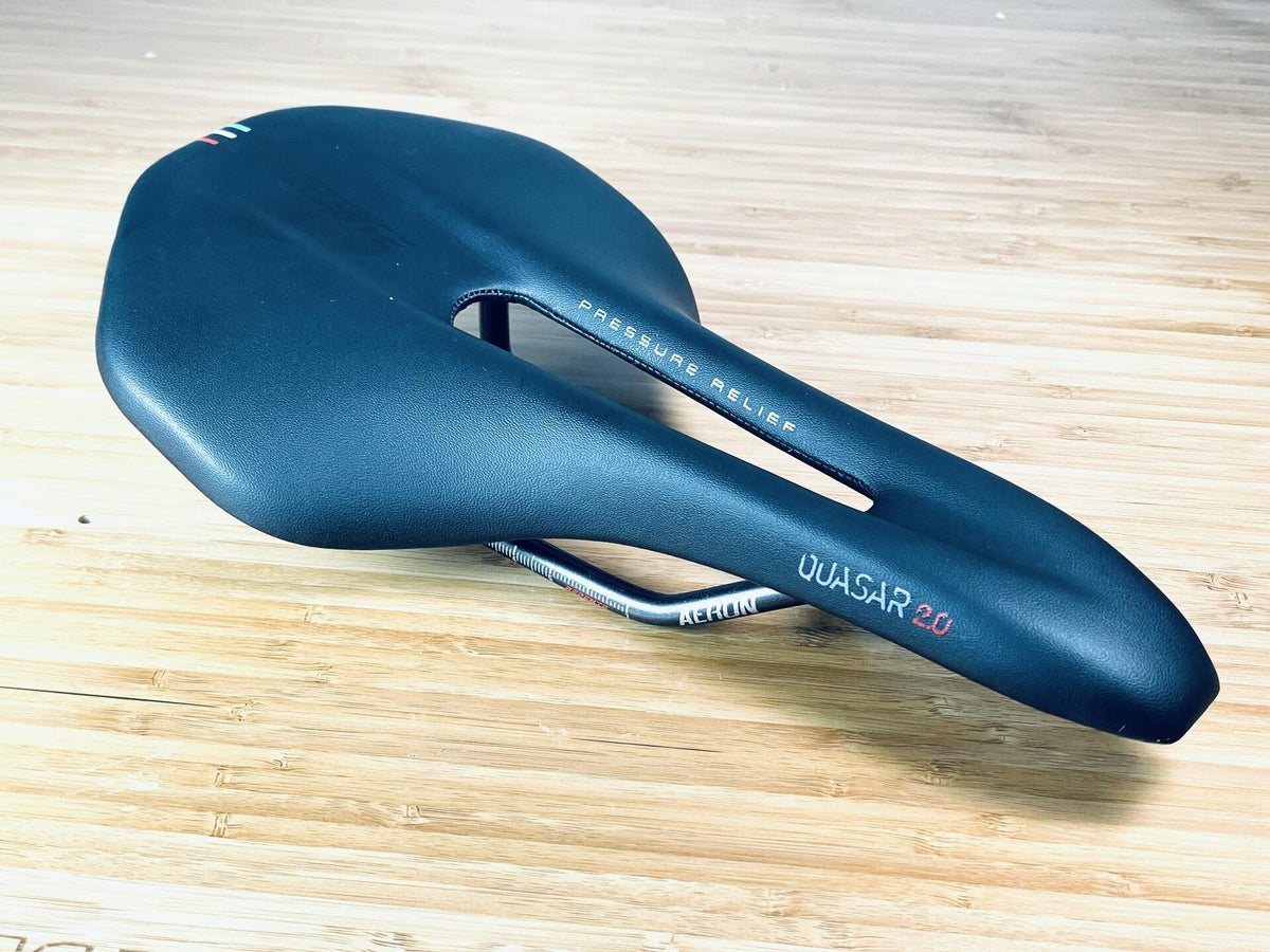 Leonardi Repente Quasar 2.0 Aeron Pressure Relief Racing Saddle - Black - 185g 1