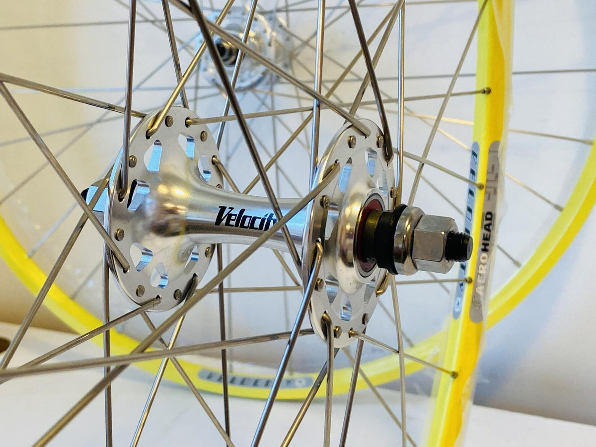 Velocity AEROHEAD 700c Track/Fixie Clincher Wheelset 32h Fix/Free 100/120 Yellow 3