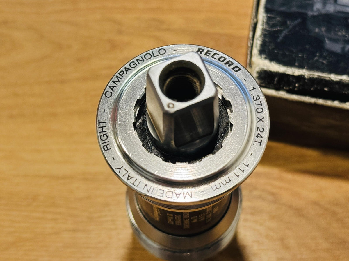 NOS Campagnolo Record Bottom Bracket BB02-RE11BC 68x111mm Square Taper ISO 2002 2